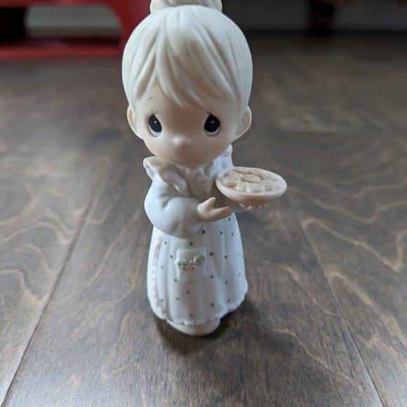 Precious Moments - Picture 9 of 10